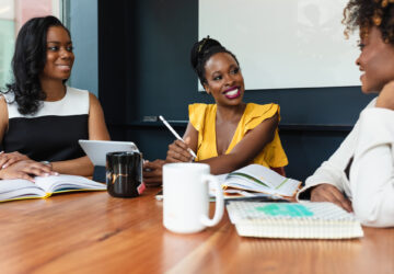 May4th-Businesswomen